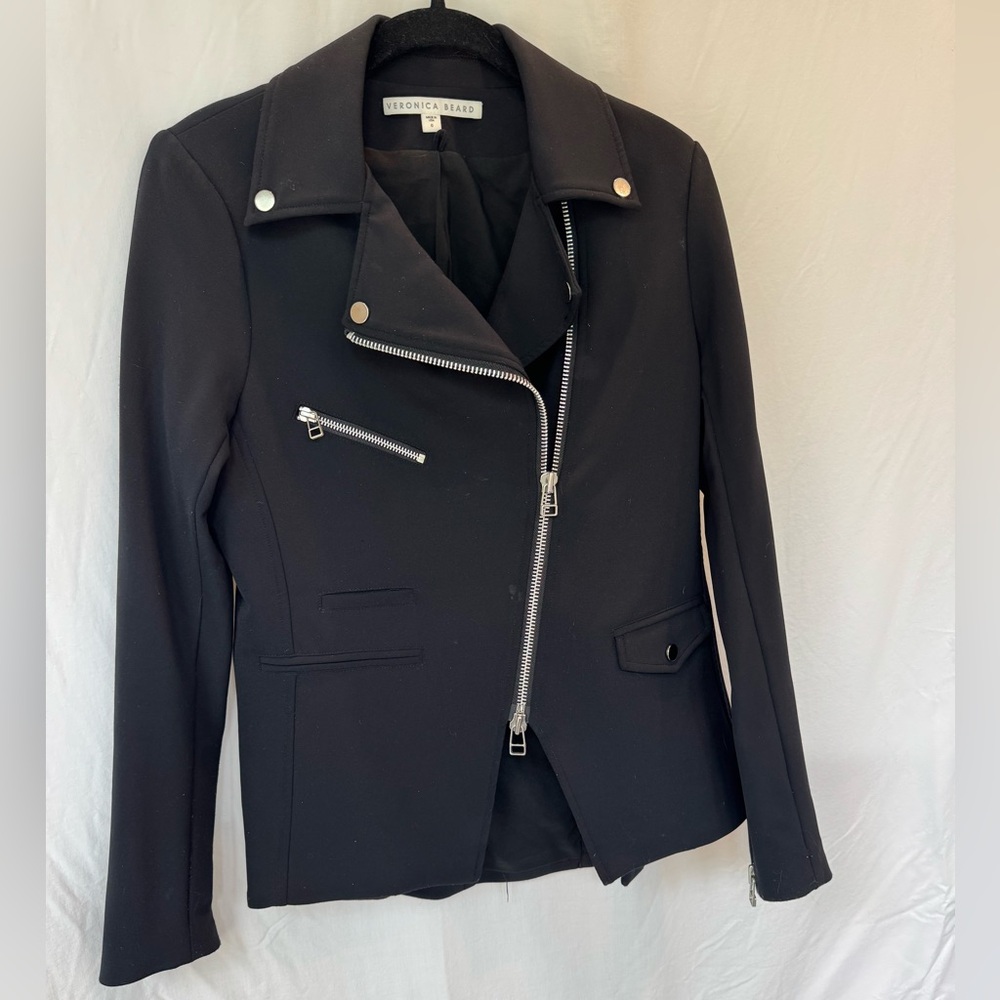 Moto Veronica Beard Dickey Blazer | Size 6 | Classic Tailored Fit | 26” Length